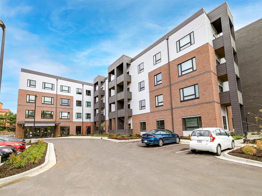 Blvd 64 Apartments Image 28
