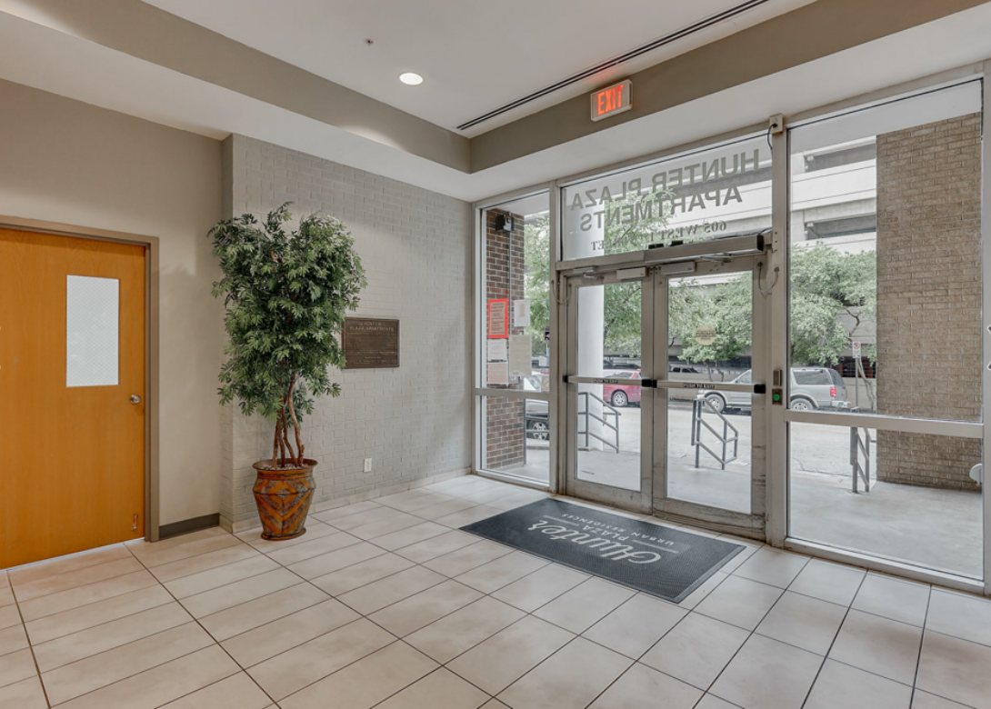 Hunter Plaza Image 15