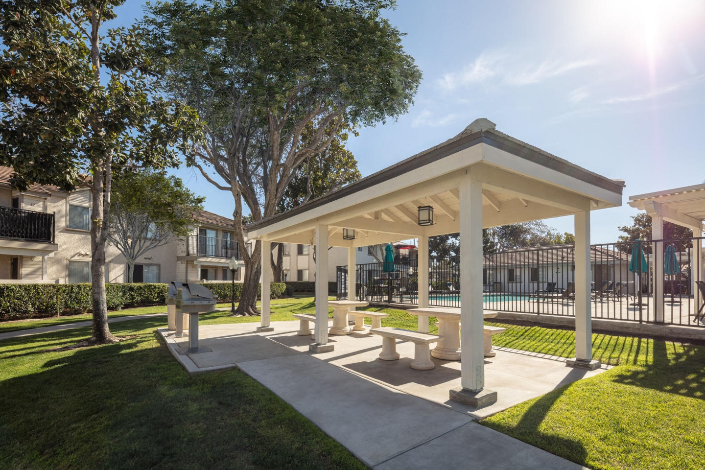 Somerset Apts. Image 13