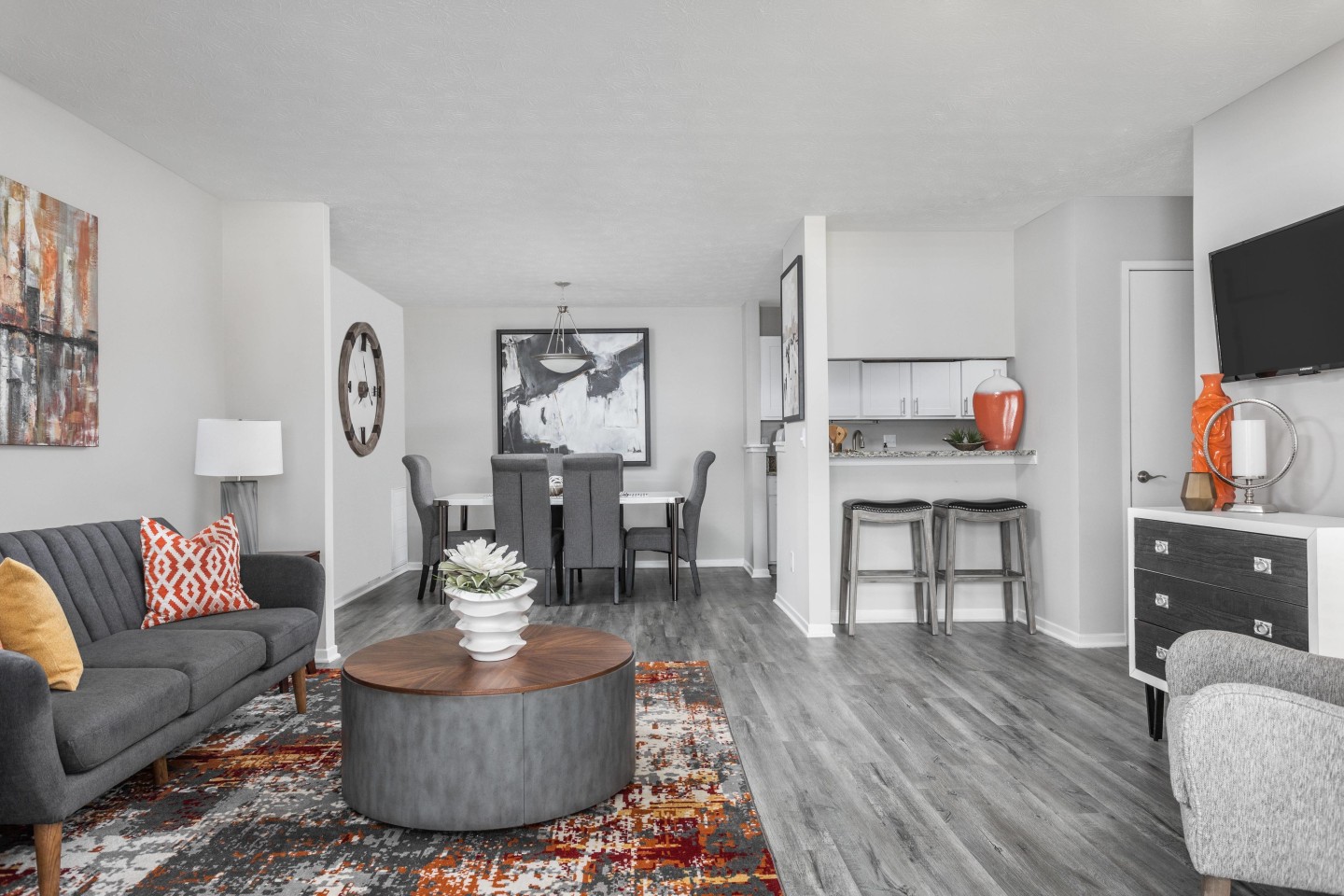 The Pointe at Canyon Ridge Apartments Image 2