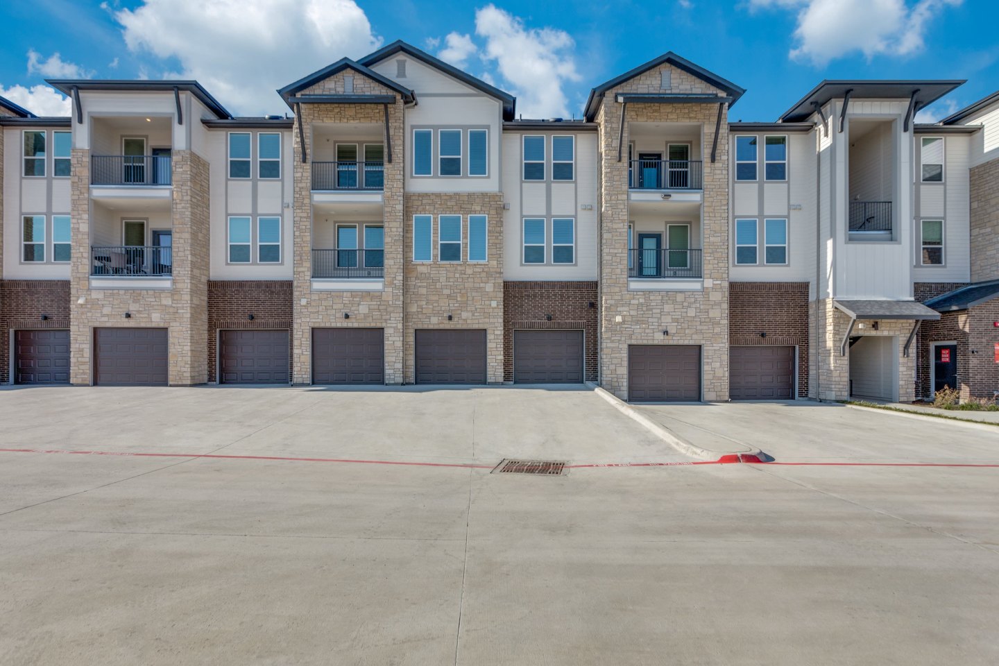 The Royalton at Chapel Creek Image 11