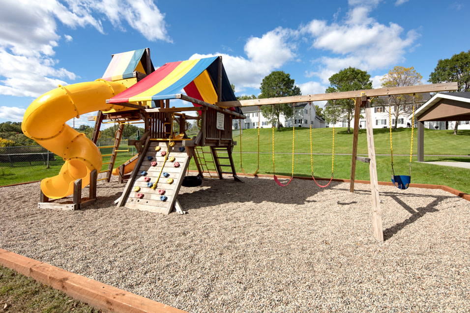 Carver Lake Townhomes Image 11