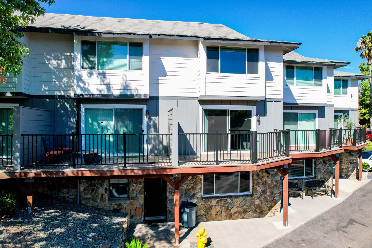 Persimmon Terrace Image 3