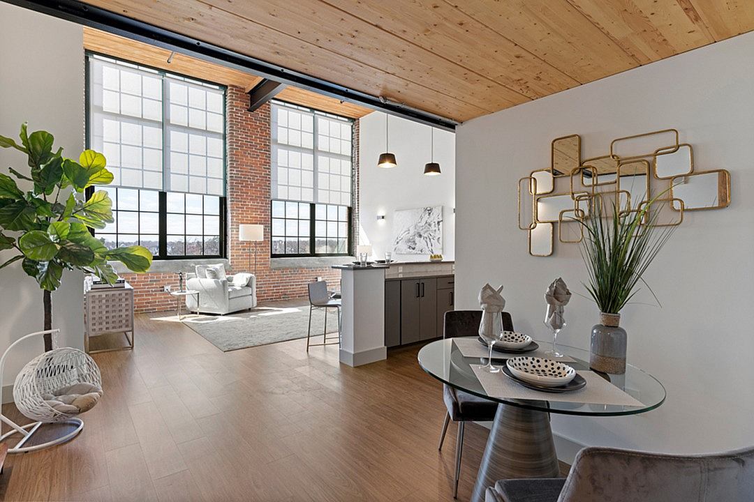 Riverwalk Lofts Image 32