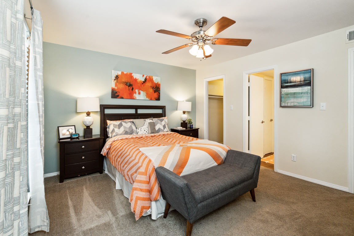 Lake Johnson Mews Image 33
