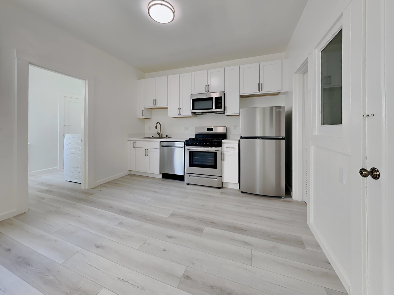 590 8th Ave Image 3
