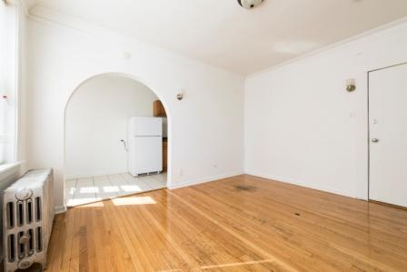 5948 W Superior Image 9