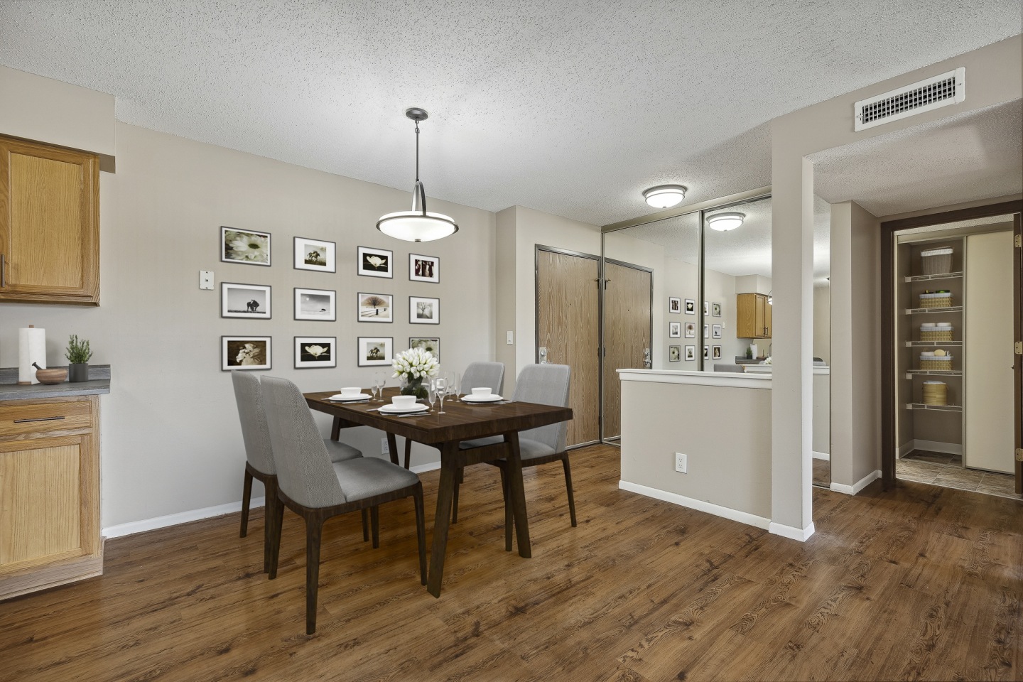 Willow Creek Apartments Image 3