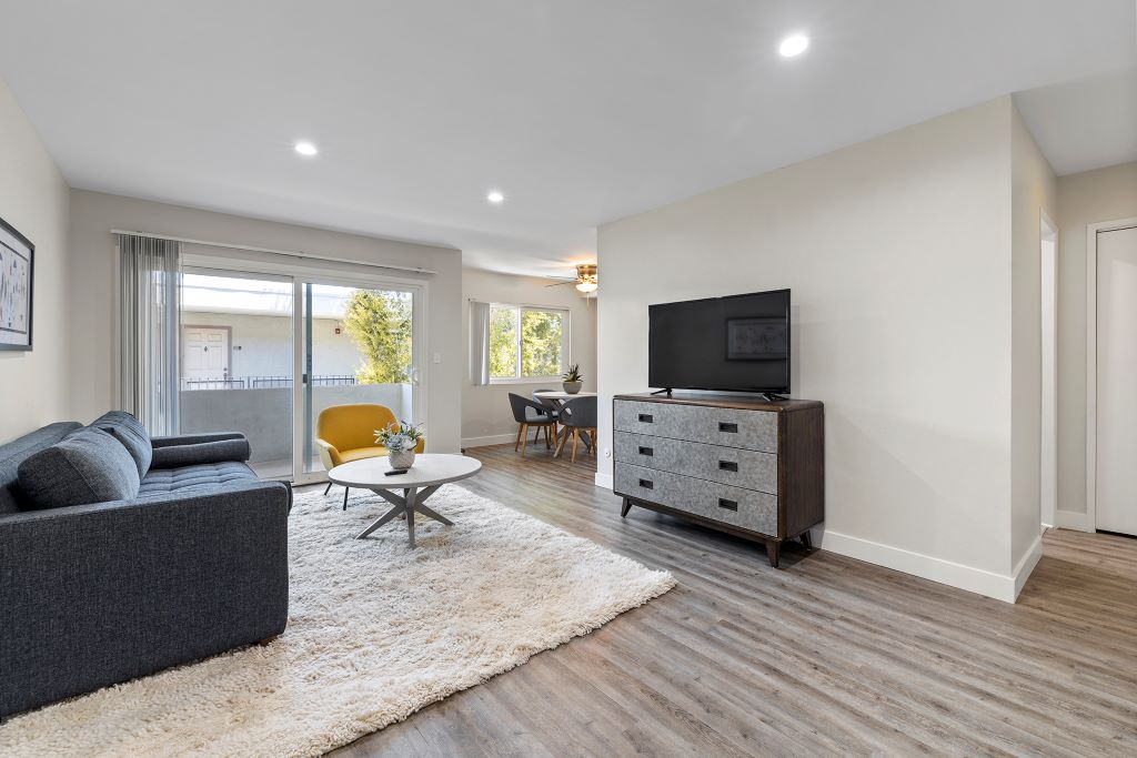 Lombardi Apartments Image 22