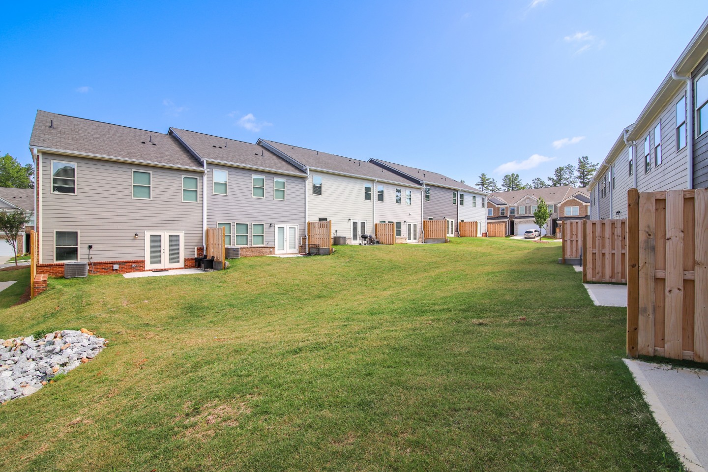 Parkwood Terrace Image 11