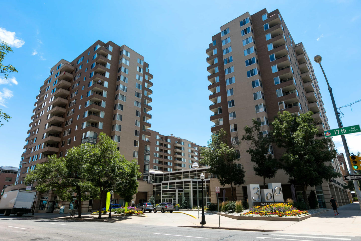 300 East Seventeenth Image 33