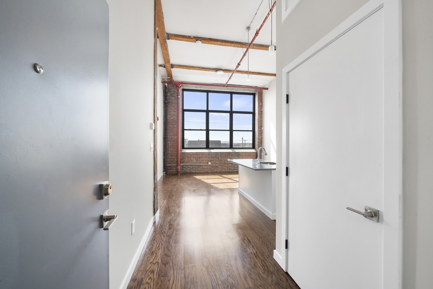 East Tioga Lofts Image 22