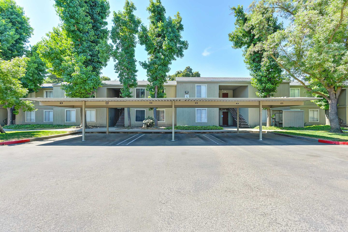 The Redwoods Apartments Image 25