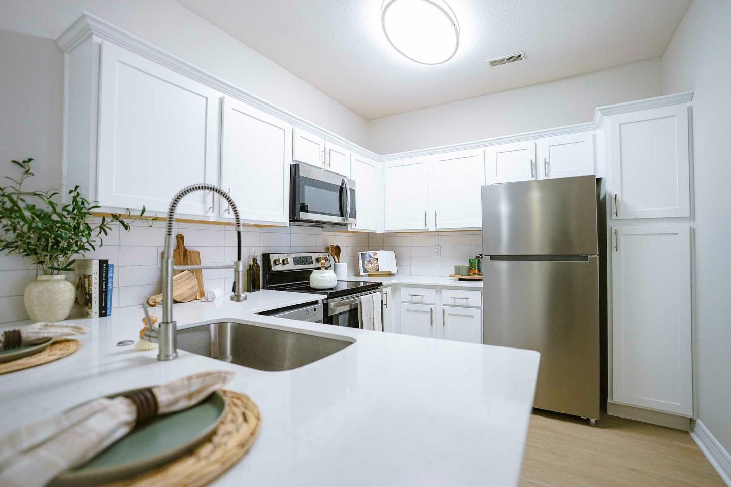 Devonshire Apartments Image 3