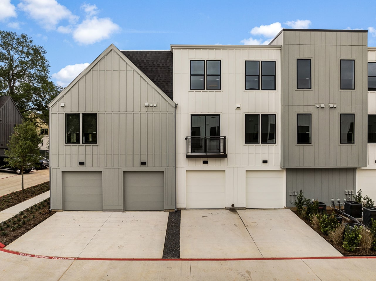 The Sylvan in the Woodlands Image 35