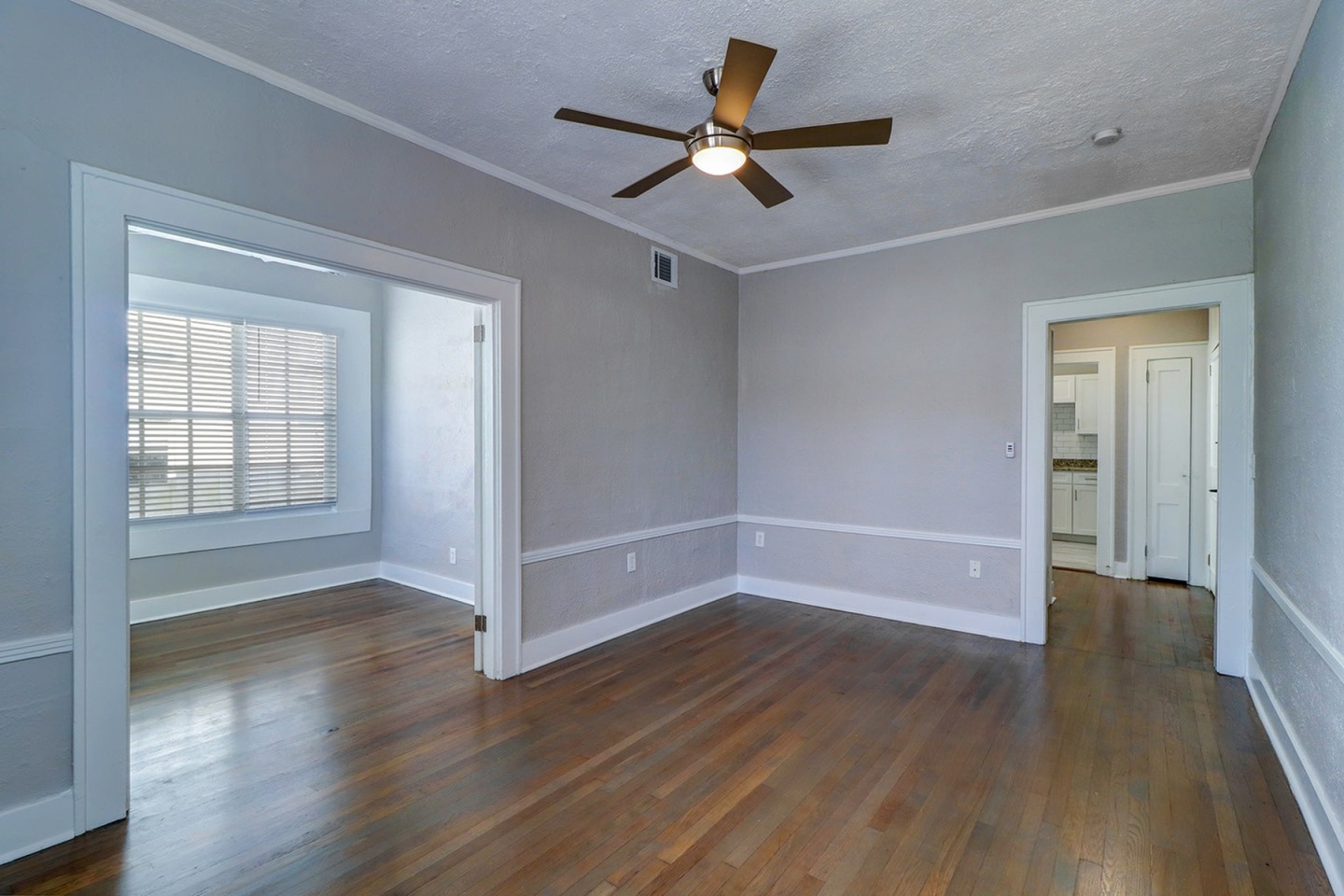 The Hyde Park Collection Image 37