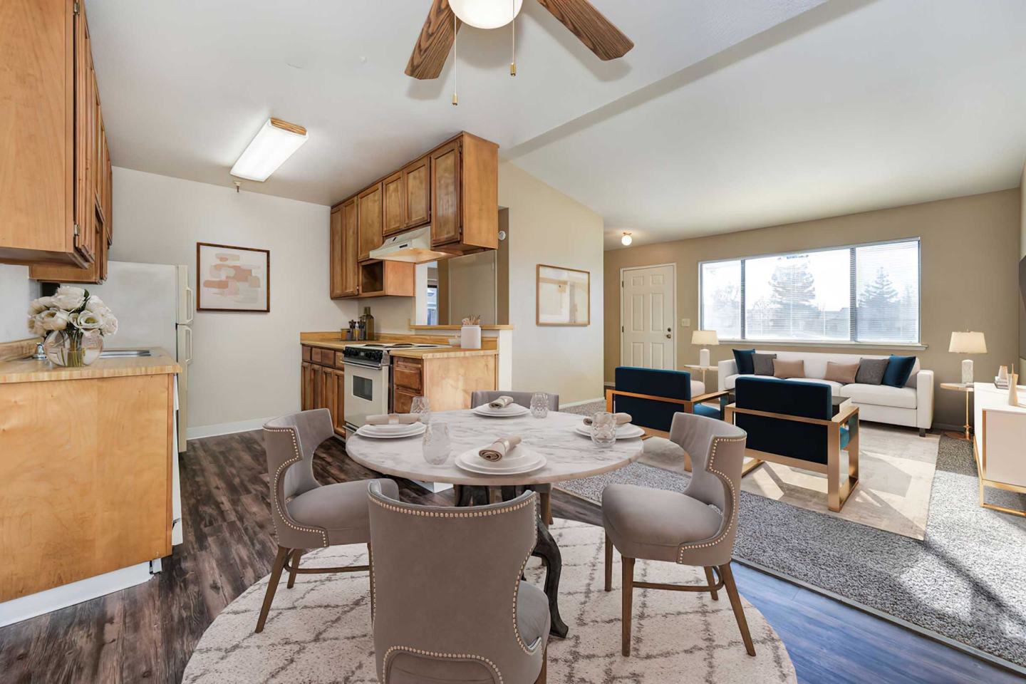 Stonegate Apartments Image 16