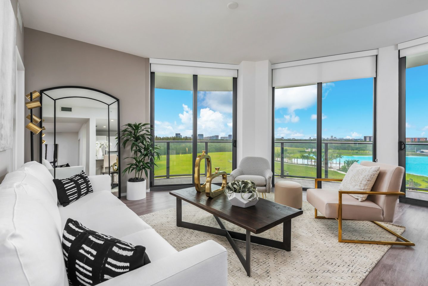 SoLe Mia Rentals Image 5