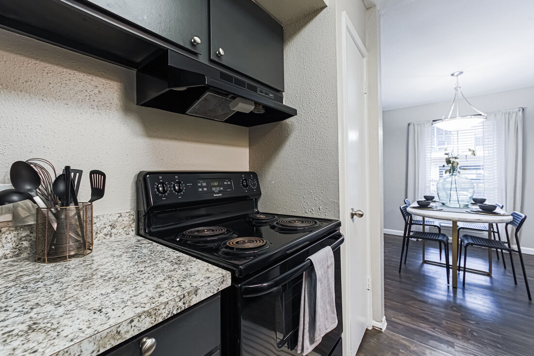 Heights at 2121 Image 18