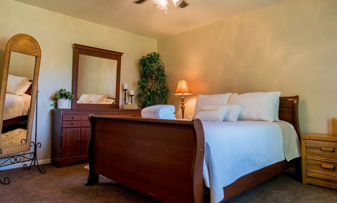 Chateau Apartments Image 10