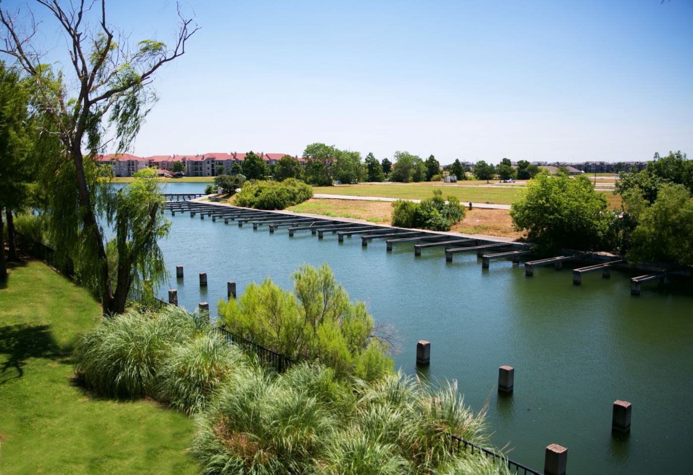 Lakepointe Residences Image 7