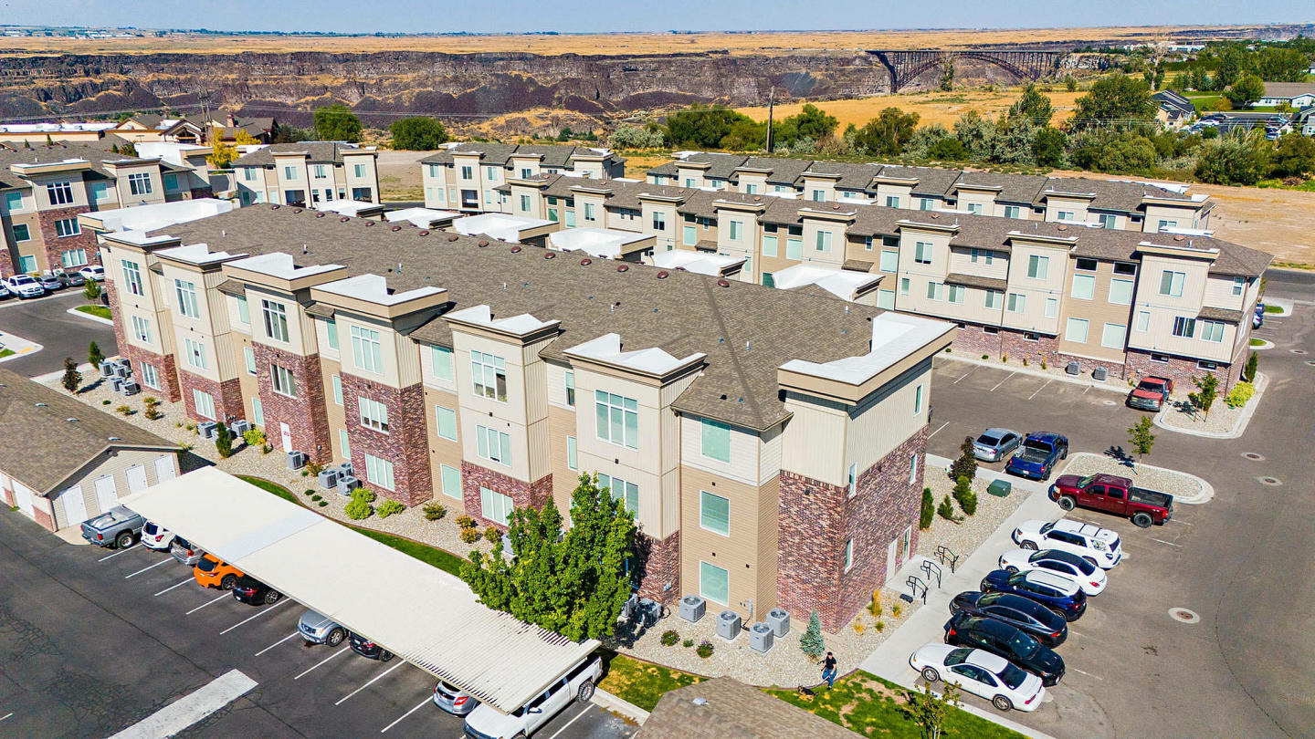 Rivercrest Image 16