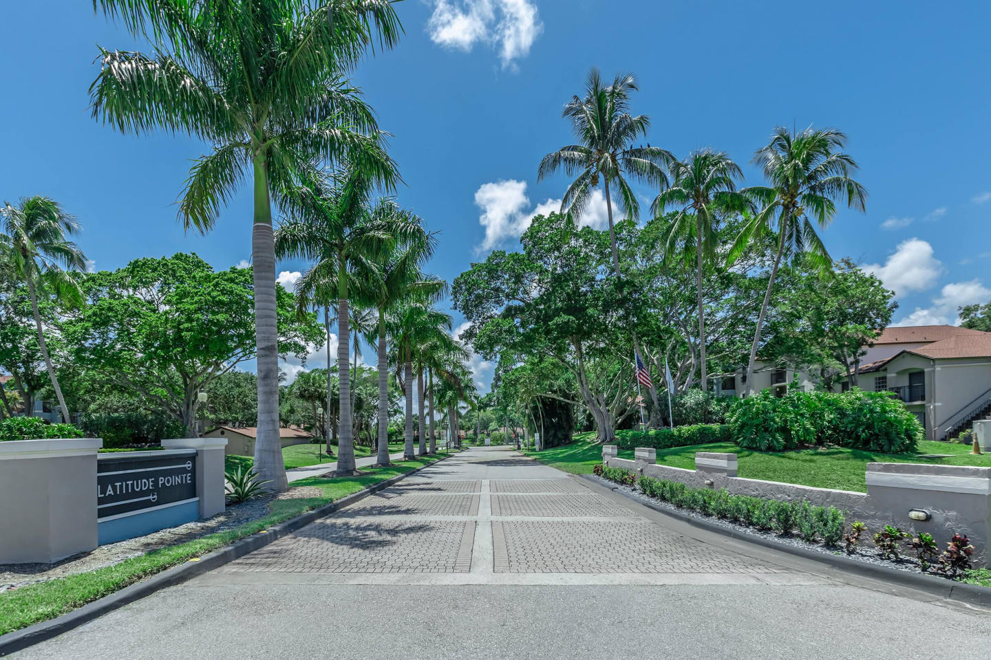 Latitude Pointe Image 11