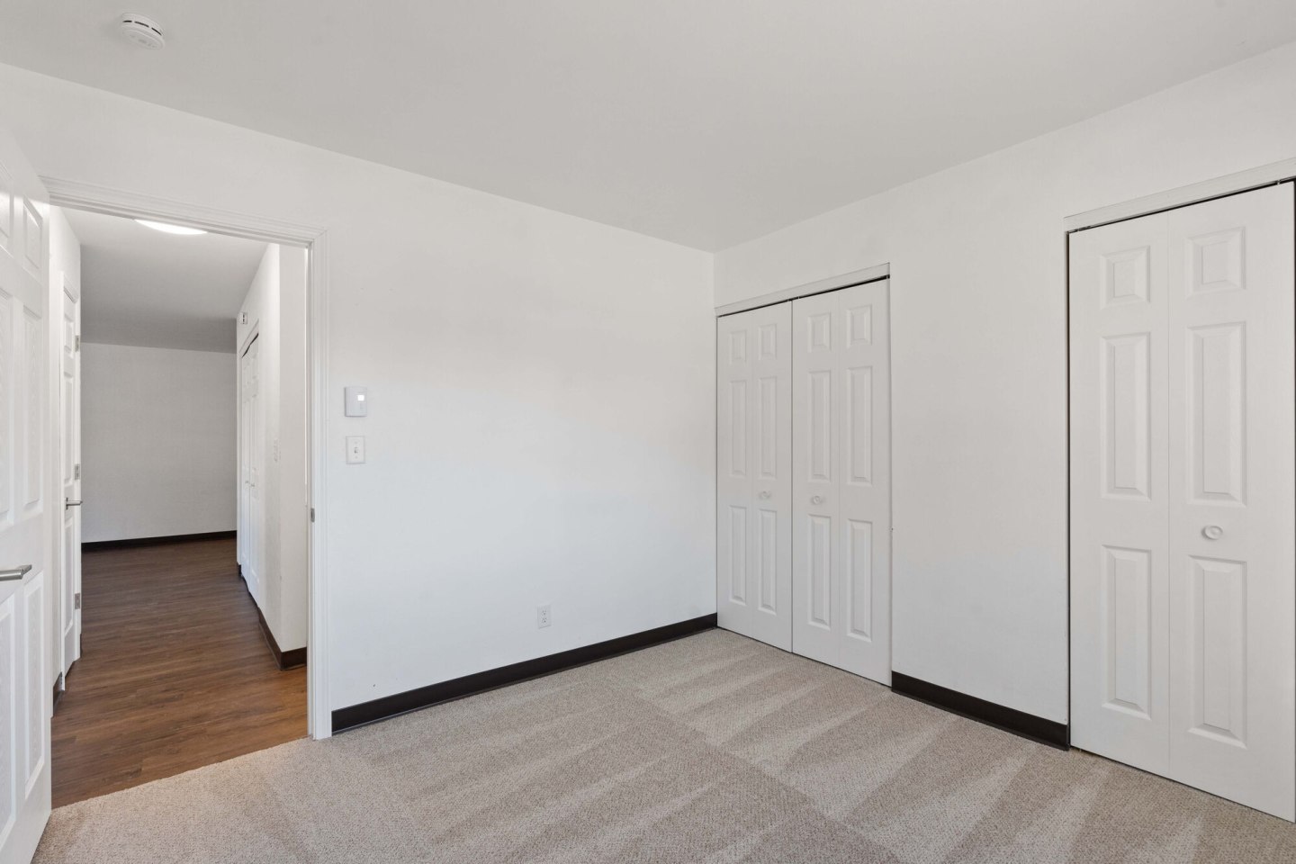 Hillcrest Apartments Image 6