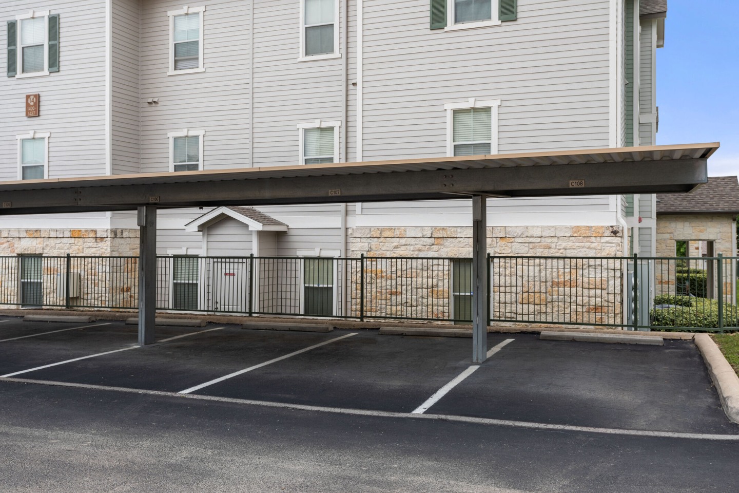 West Oaks Image 25