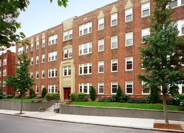 CHR Brighton Apartments Image 1