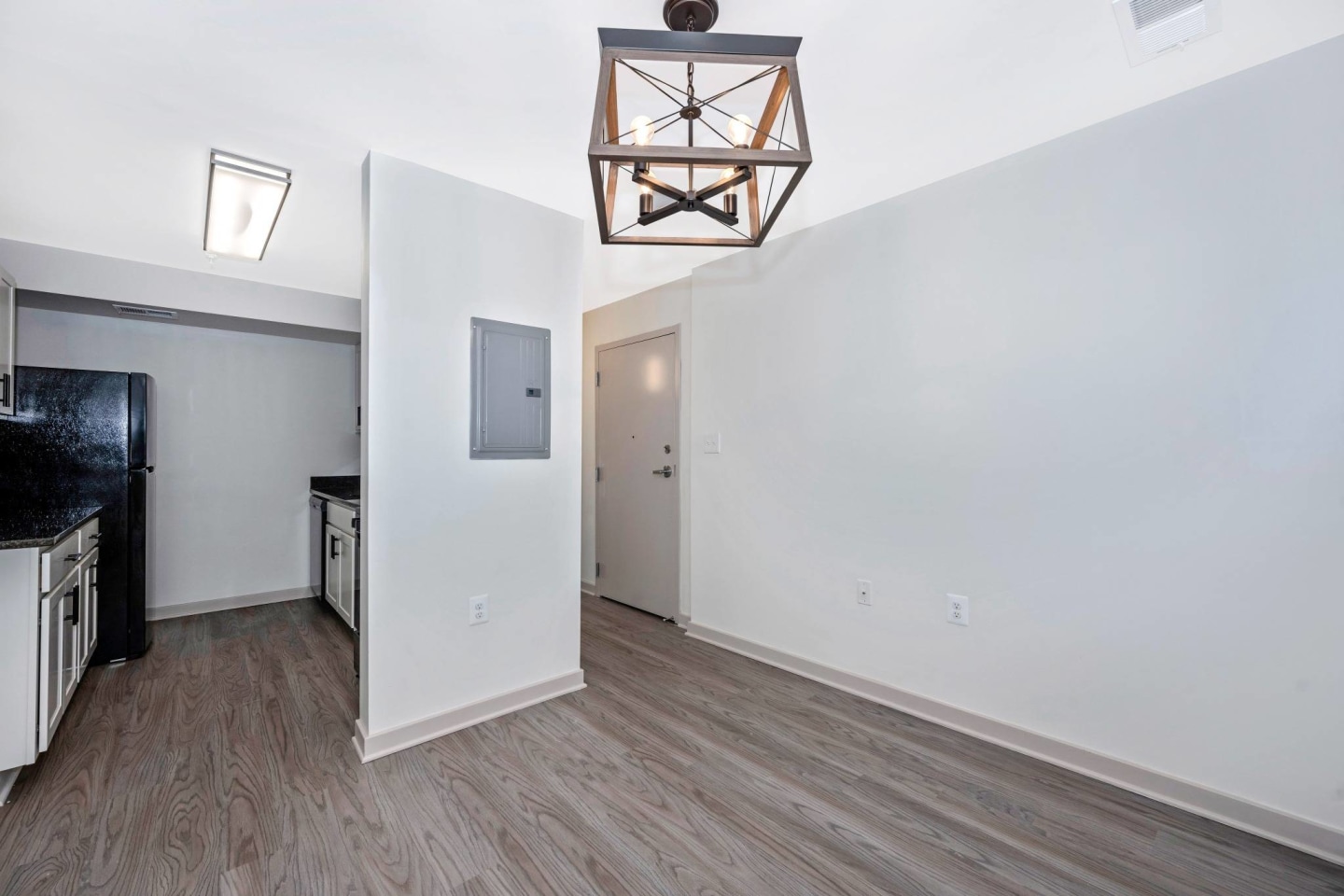 Hilltop Apartments Image 22