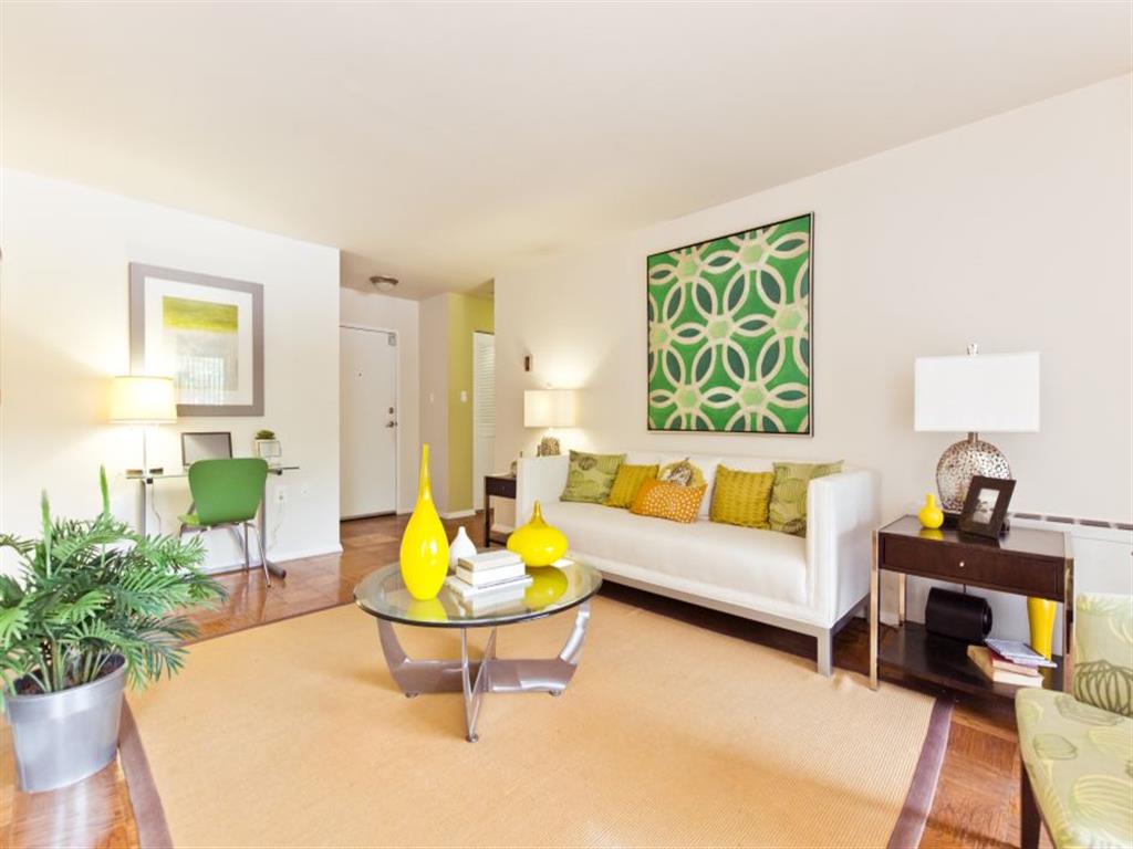 Serrano Apartments Image 7
