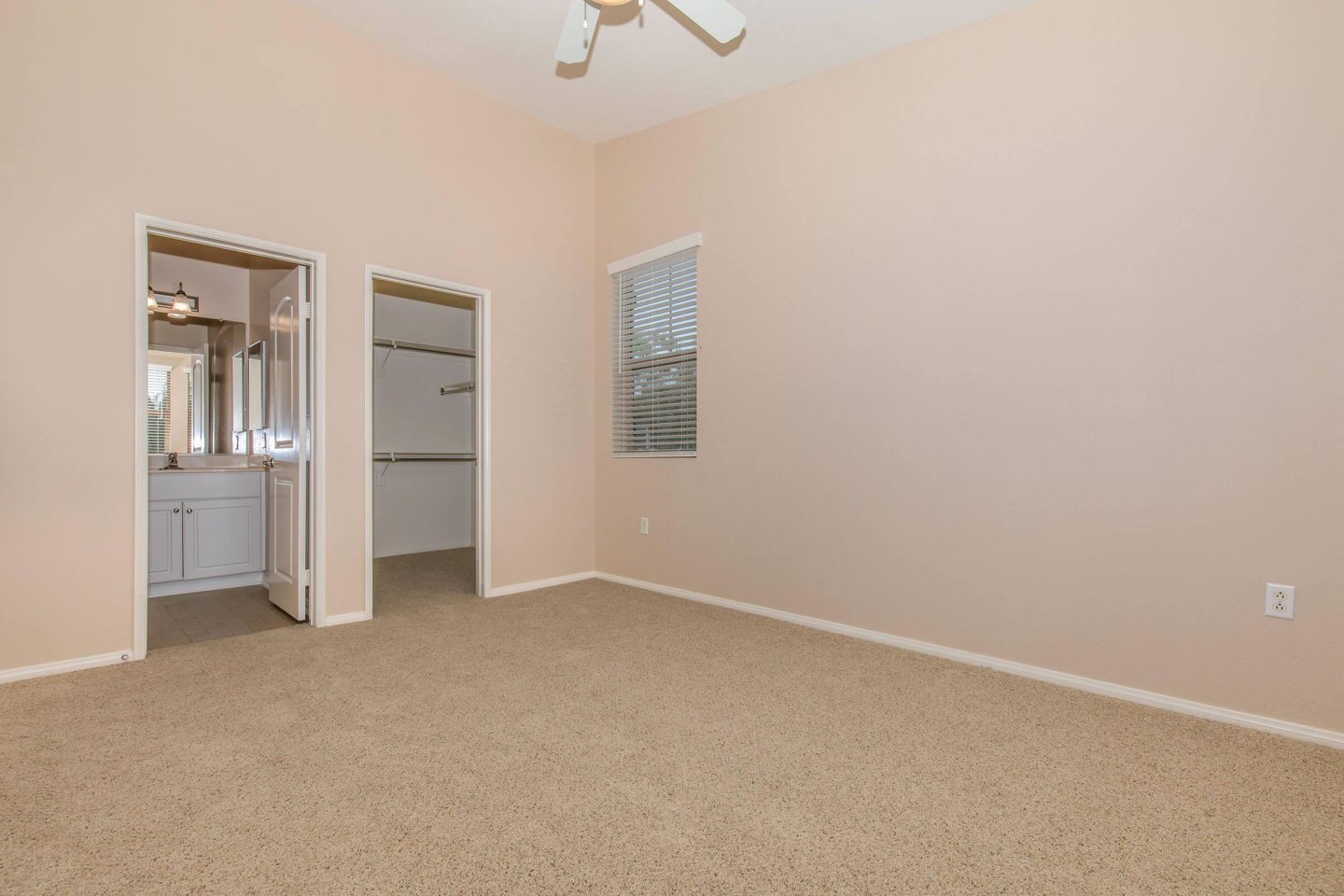 Meadow Square Apartment Homes - Affordable Housing Image 2