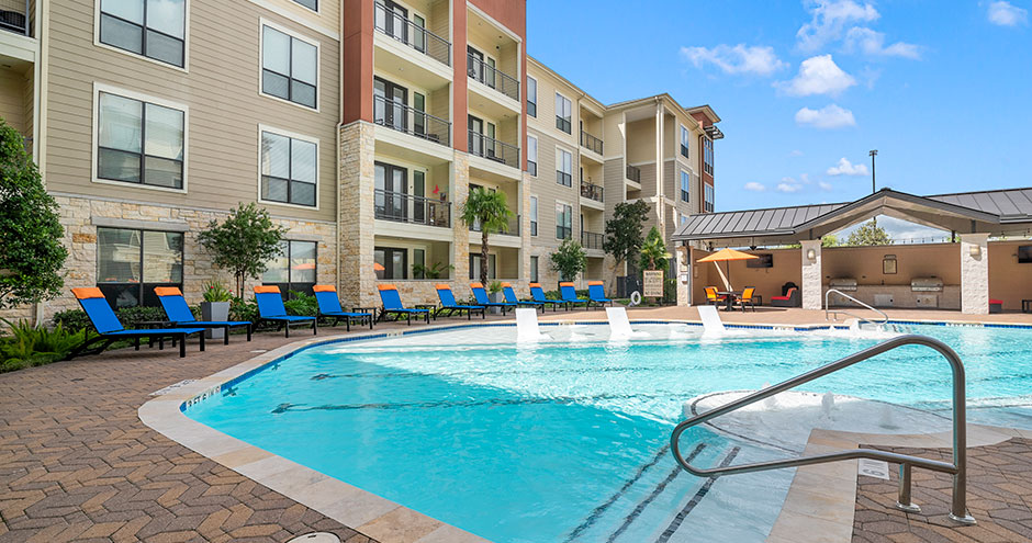 Residences at Pearland Town Center Image 45
