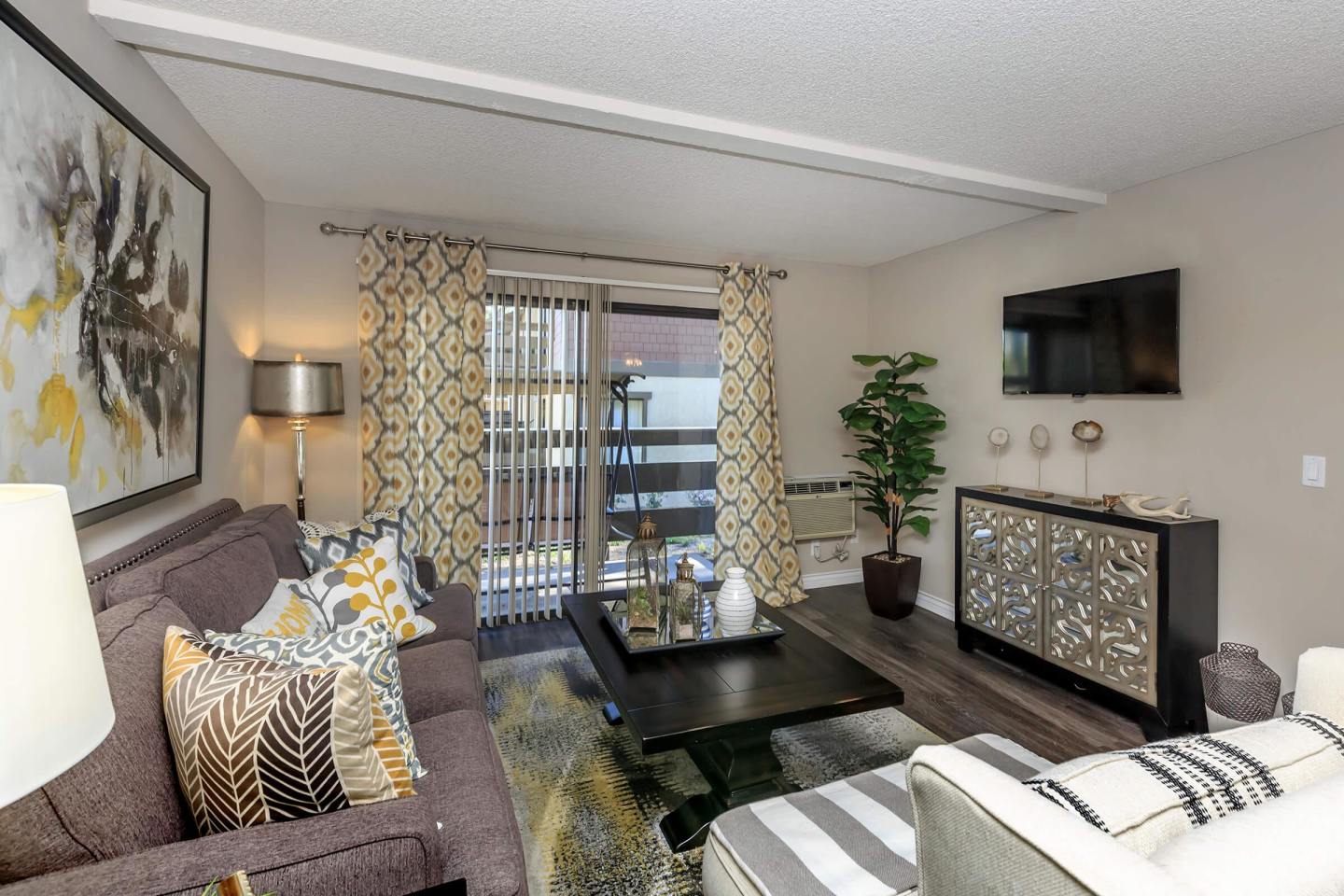 Raintree Apartment Homes Image 36