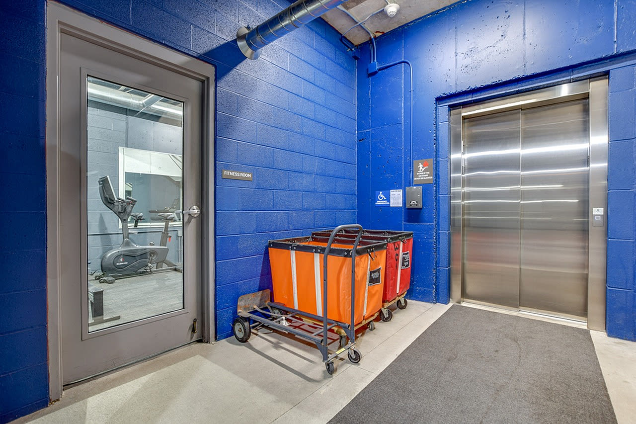 700 East Image 38