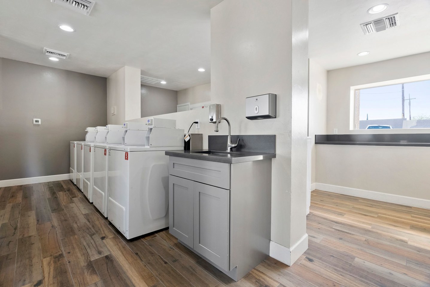 Ten50 Apartments Image 8
