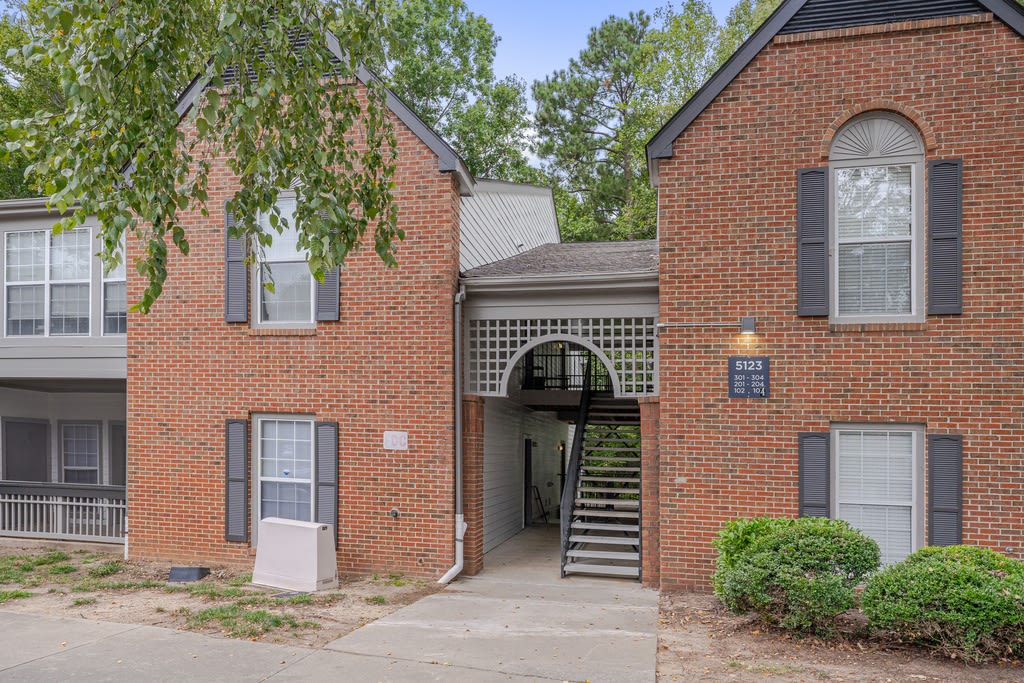 Southpoint Estate Apartments Image 16