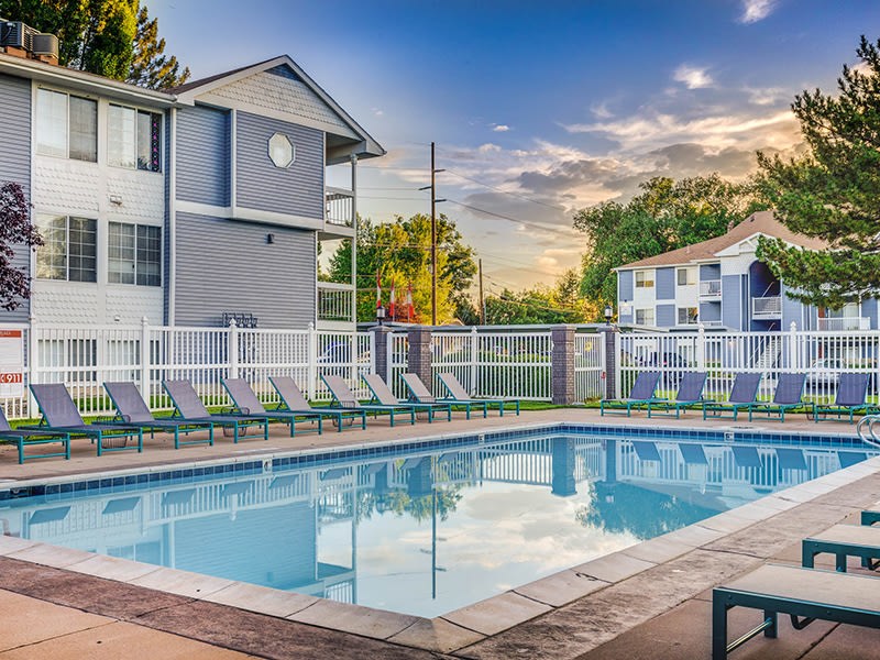 Creekview Apartments Image 20
