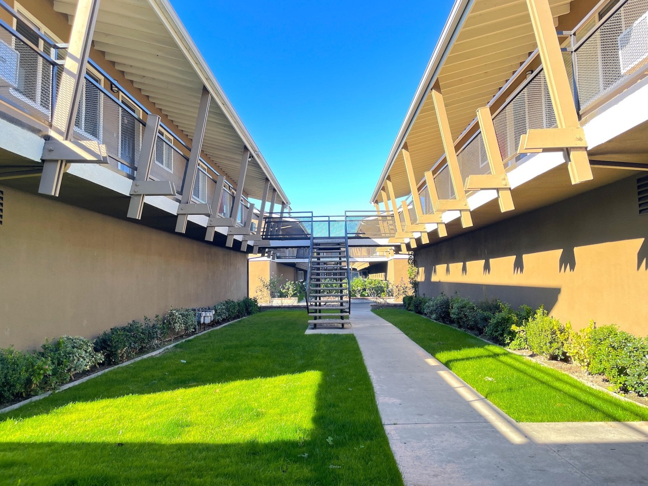 Towne Centre at Orange Image 3