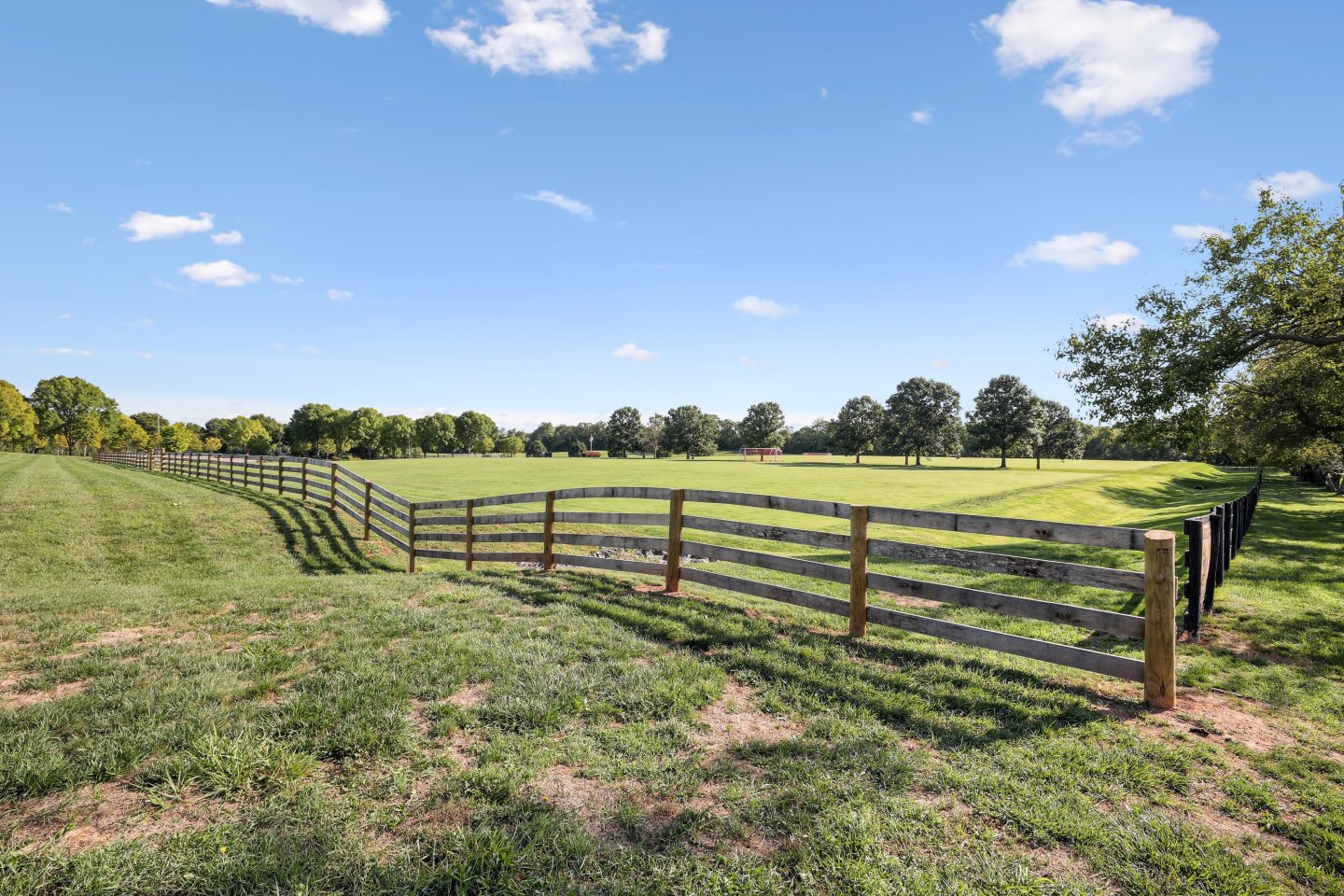 Elme Leesburg Image 36