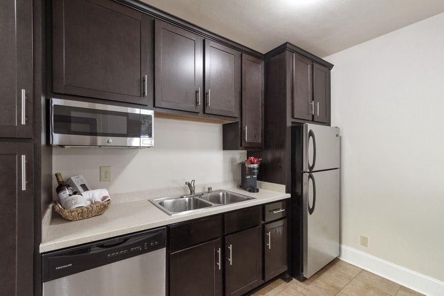 Cambridge Manor Apartments Image 7