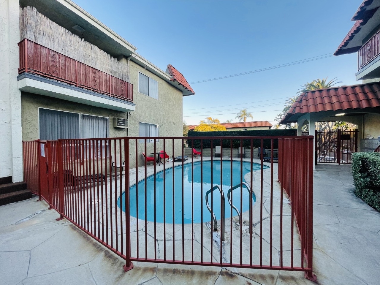 10535 Rose Avenue Image 8