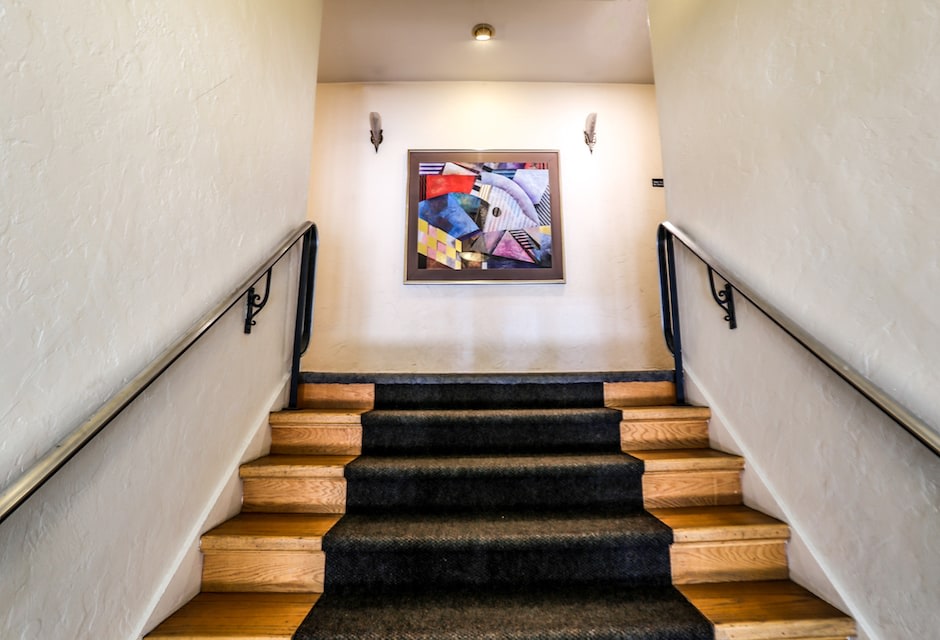 Lee Manor Image 6