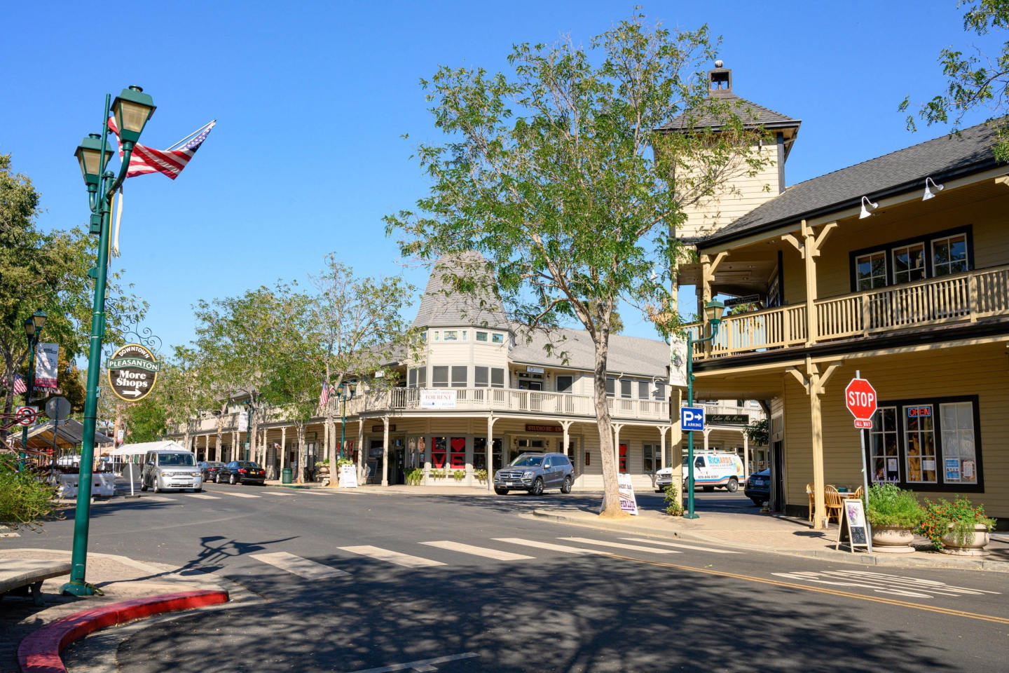 Pleasanton Heights Image 13