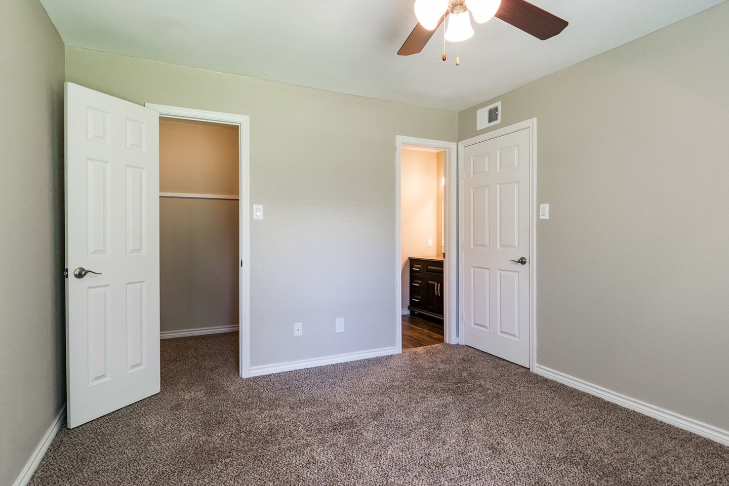Coronado North Apartments Image 18