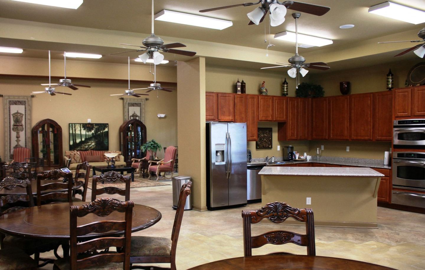Cobblestone Manor - Senior Housing Image 9