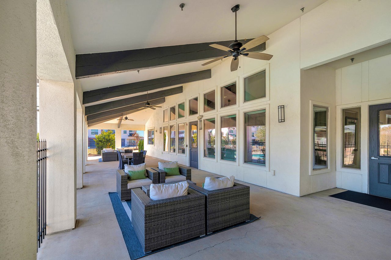 Townhomes at Lake Park Image 40