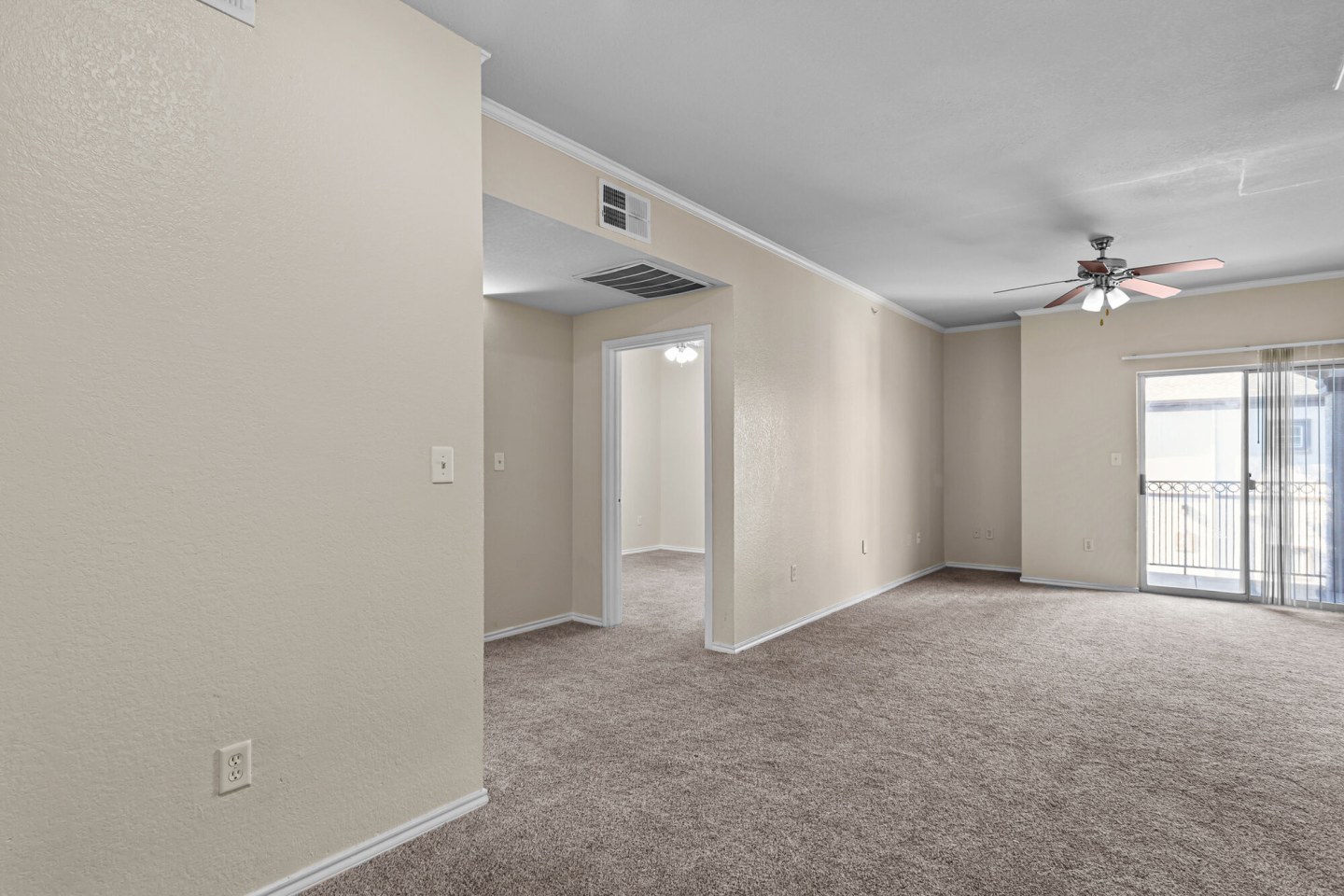 Fountains of Burleson Apartments Image 7