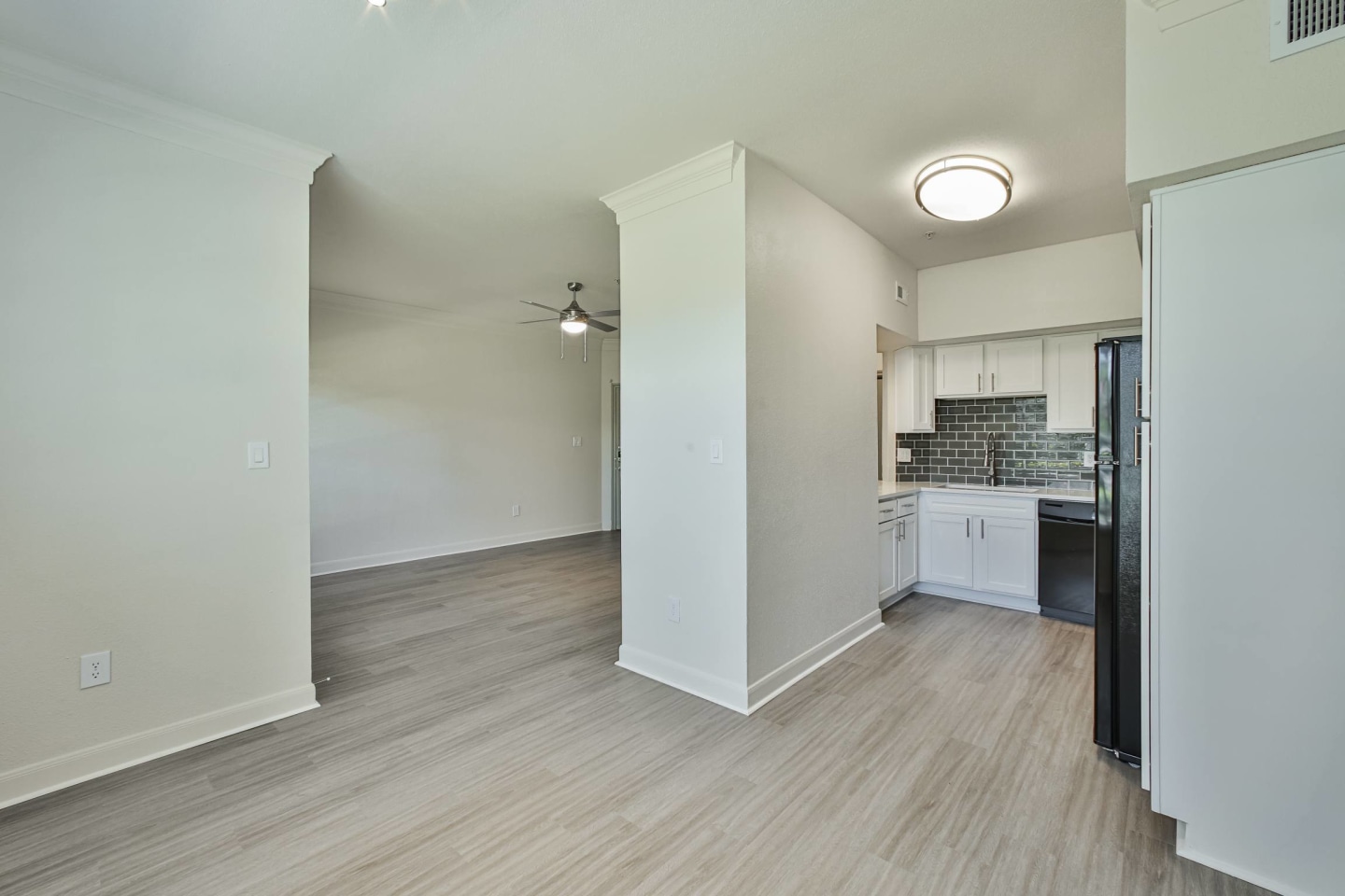Aventura 1414 Image 19